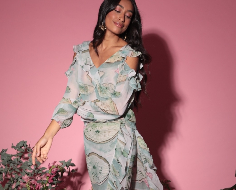 Blusa Cacau em Seda Estampa Vitória-Régia